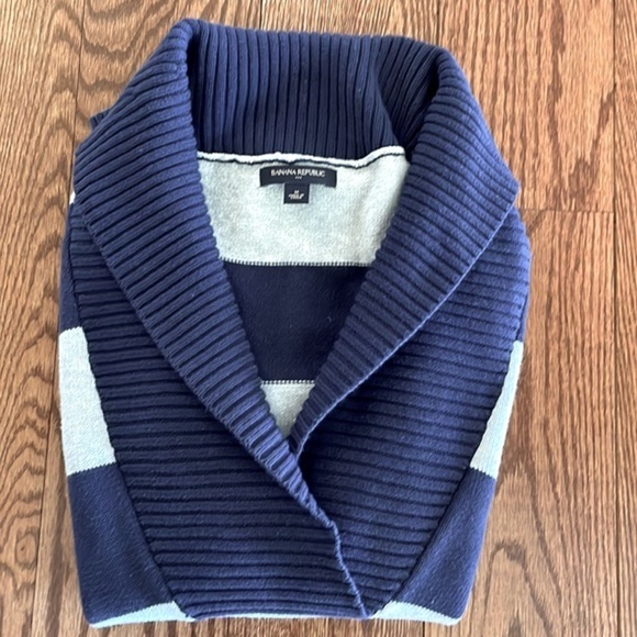 Banana Republic woman’s bold striped sweater 100% cotton Shawl collar Med - Picture 3 of 12
